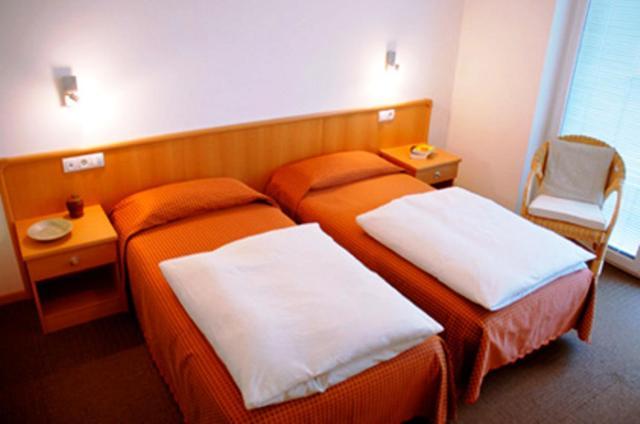 Garni Cremona Bed and Breakfast Brixen Exteriör bild
